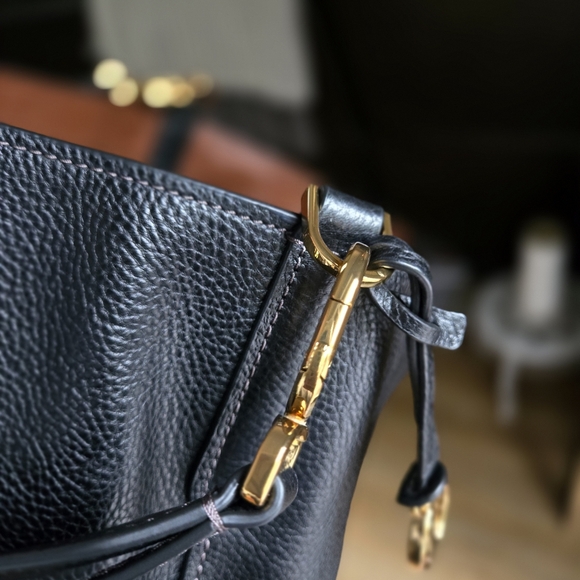 Fossil Jessie Leather Bucket Shoulder Bag-New Without Tags - Picture 7 of 8